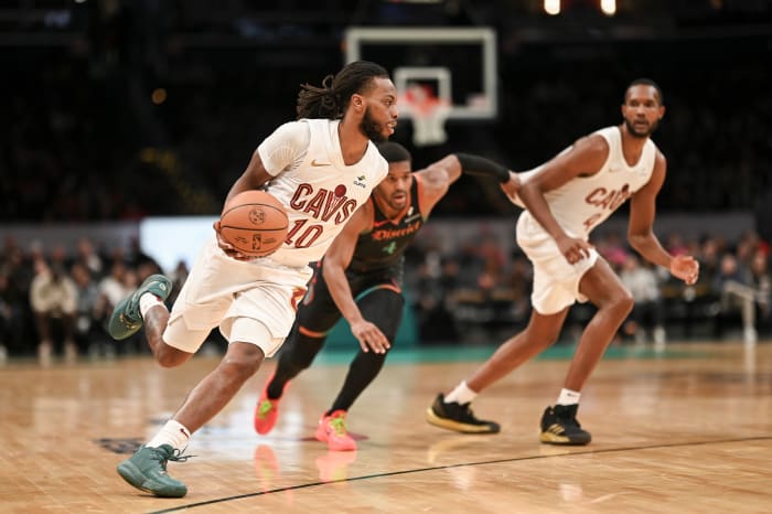 Feb 25, 2024; Washington, District of Columbia, USA; Cleveland Cavaliers guard Darius Garland (10) dribbles towards the basket during the first half against the Washington Wizards at Capital One Arena. Mandatory Credit: Tommy Gilligan-USA TODAY Sports